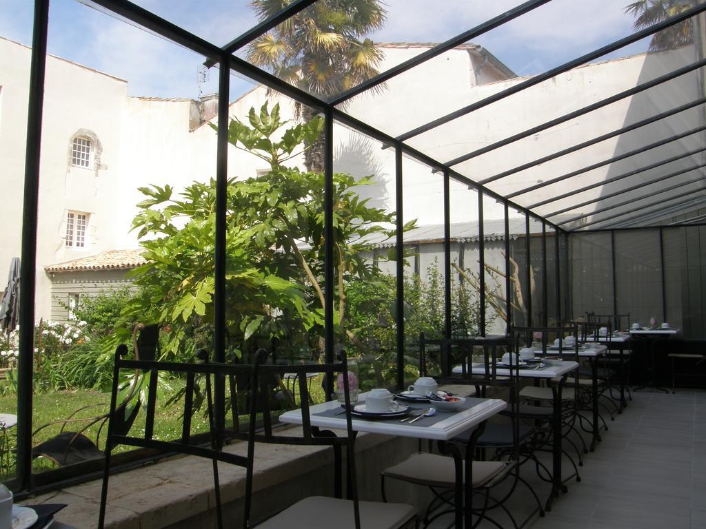 Hotel La Maison Douce 3*